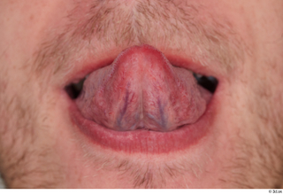 Arvid tongue 0002.jpg